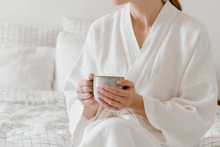 LINEN ROBE: WHY IS IT THE BEST CHOICE FOR A SPA-LIKE BATH ROUTINE? 