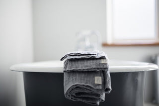 HOW TO UPGRADE YOUR BATHROOM WITH MINIMUM EFFORT - Linen Tales USA 