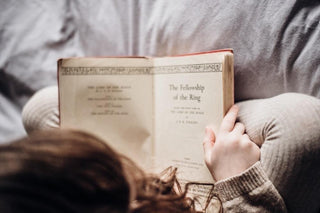 SWEET CHILDHOOD MEMORY - Linen Tales USA 