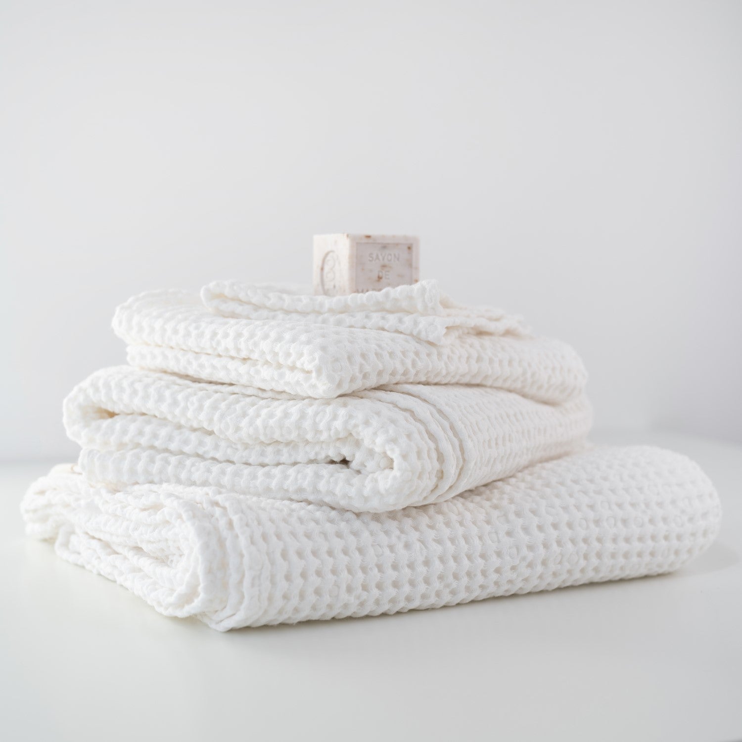 White Linen & Cotton Honeycomb Waffle Towel – Linen Tales